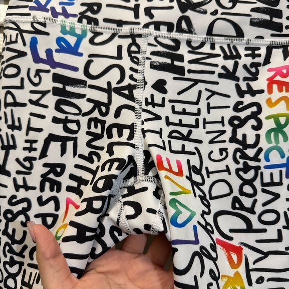 ATHLETA Elation Train Short White /Black PRIDE - Picture 4 of 7